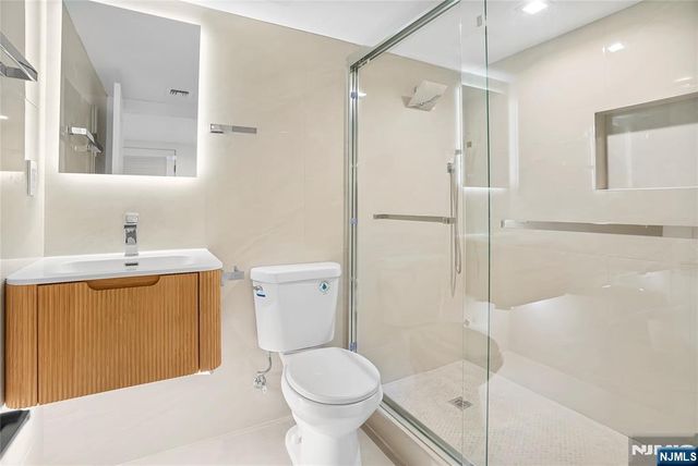 12-25 Eastern Drive, Fair Lawn, NJ 07410