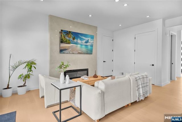 12-25 Eastern Drive, Fair Lawn, NJ 07410