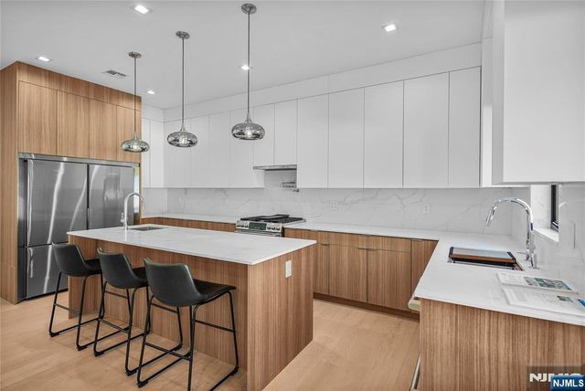 12-25 Eastern Drive, Fair Lawn, NJ 07410