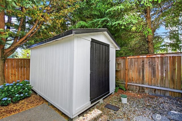 16715 NE 5th Street, Vancouver, WA 98684