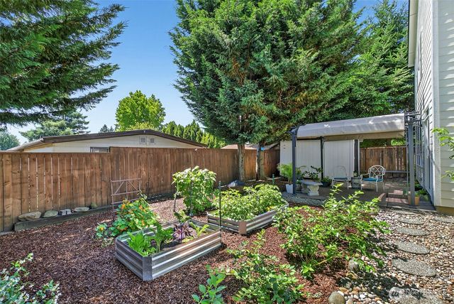 16715 NE 5th Street, Vancouver, WA 98684