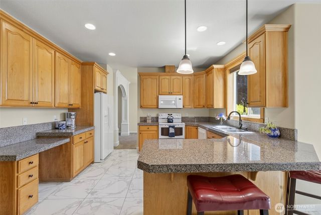 16715 NE 5th Street, Vancouver, WA 98684