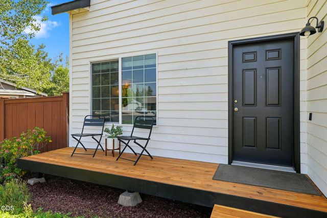 3353 NE Collier Court, Bend, OR 97701