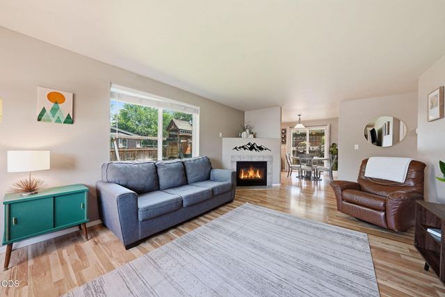 3353 NE Collier Court, Bend, OR 97701