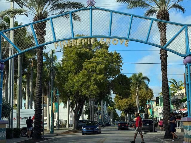 200 NE 2nd Avenue 310, Delray Beach, FL 33444