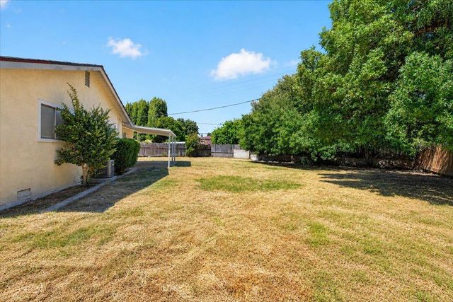 2061 Juanita Ct, Modesto, CA 95350