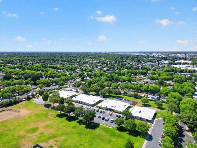 2061 Juanita Ct, Modesto, CA 95350