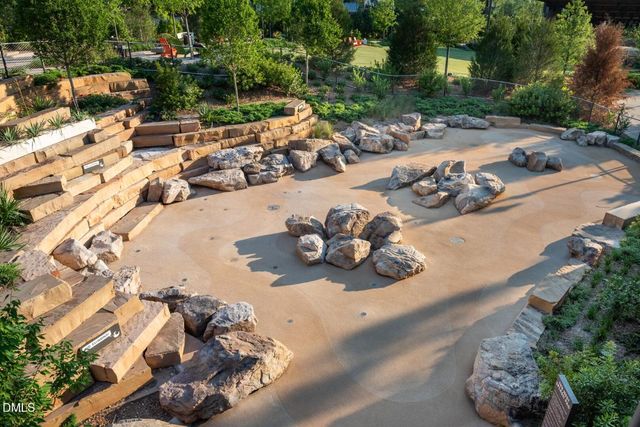 620 Hedrick Ridge Road 112, Cary, NC 27519