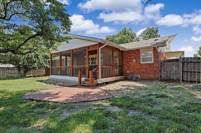 6414 E 12th St, Wichita, KS 67206