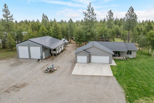 299 Cardinal LN, Spirit Lake, ID 83869