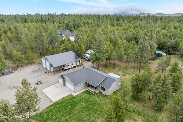 299 Cardinal LN, Spirit Lake, ID 83869