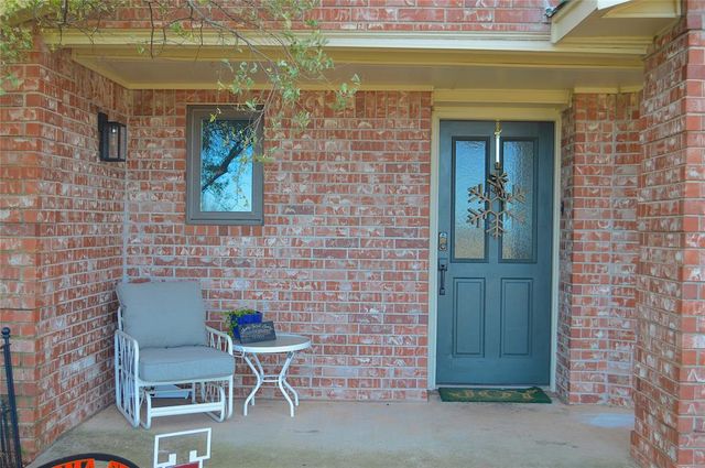 5232 E Tyler Drive, Tuttle, OK 73089