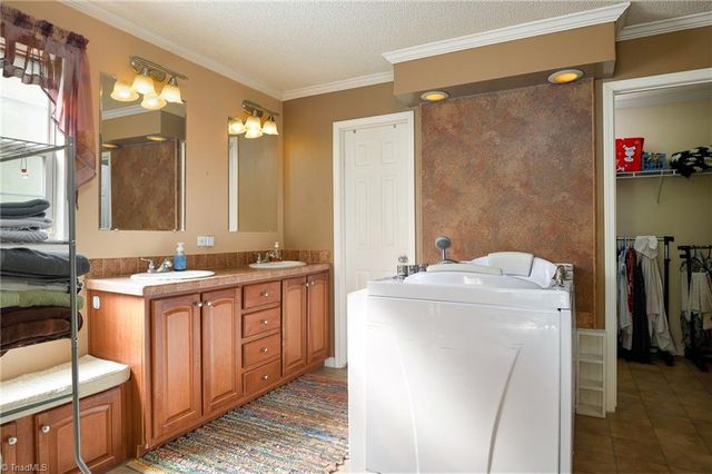 251 Star Light Drive, Lexington, NC 27295