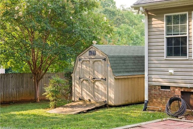 251 Star Light Drive, Lexington, NC 27295