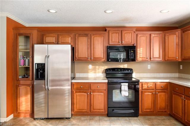 251 Star Light Drive, Lexington, NC 27295