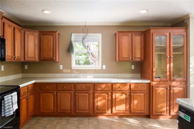 251 Star Light Drive, Lexington, NC 27295