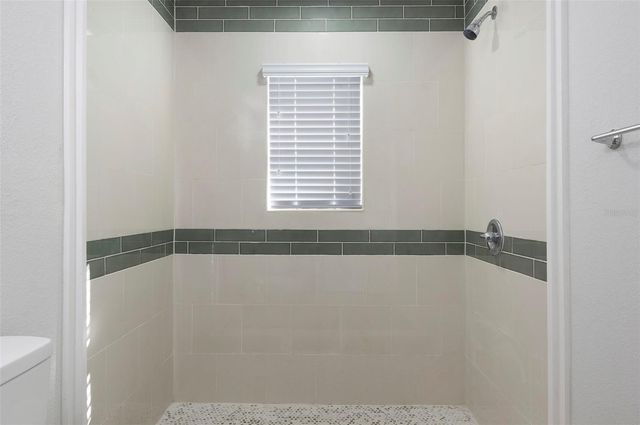 454 21ST STREET N, St Petersburg, FL 33713