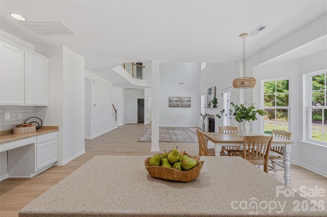 2700 Piersland Drive, Matthews, NC 28104