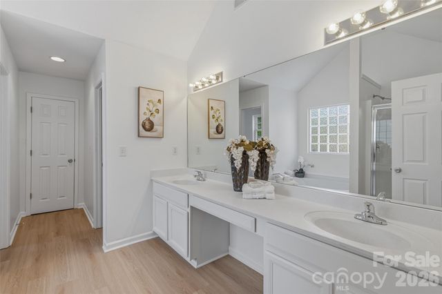 2700 Piersland Drive, Matthews, NC 28104