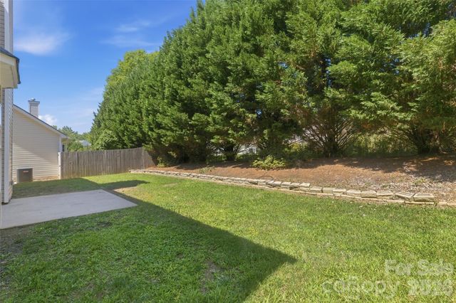 2700 Piersland Drive, Matthews, NC 28104