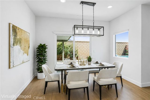 15740 Parry Peak Drive, Fontana, CA 92336