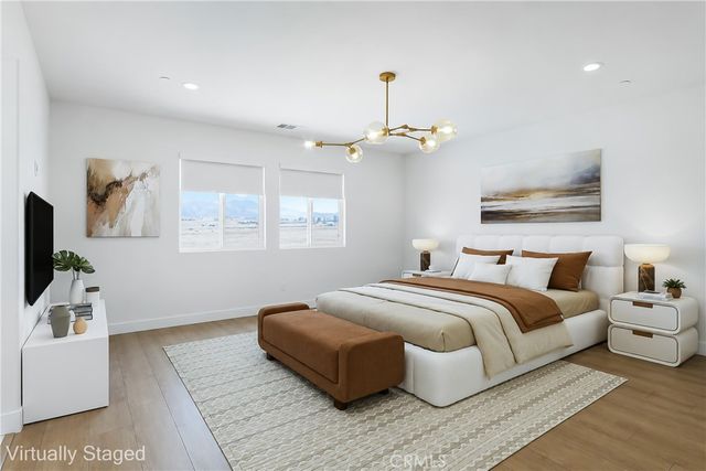 15740 Parry Peak Drive, Fontana, CA 92336