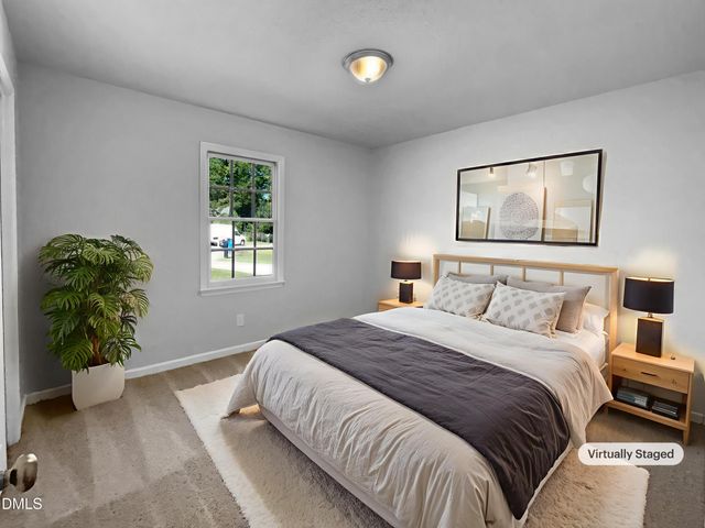 2709 Leabrook Drive, Fayetteville, NC 28306