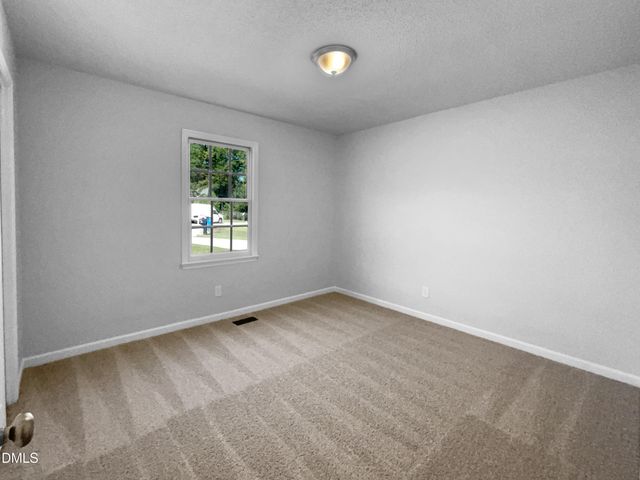 2709 Leabrook Drive, Fayetteville, NC 28306