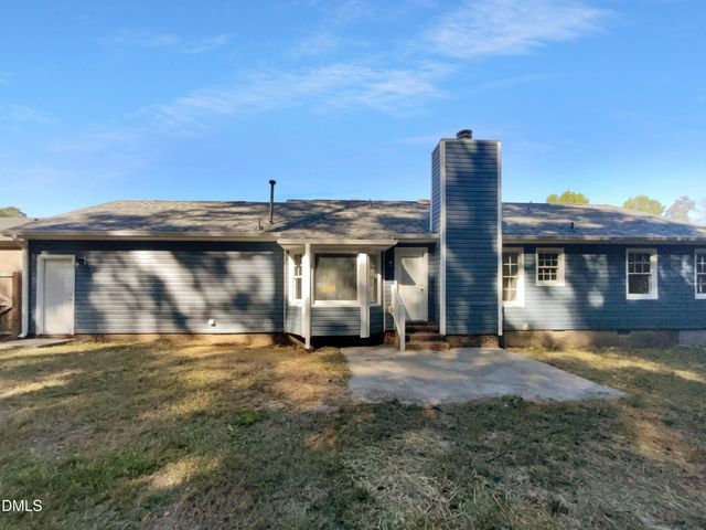 2709 Leabrook Drive, Fayetteville, NC 28306