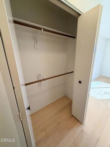 8672 Henderson Road, Ventura, CA 93004