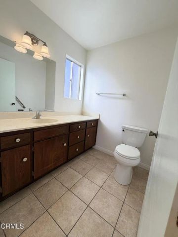 8672 Henderson Road, Ventura, CA 93004