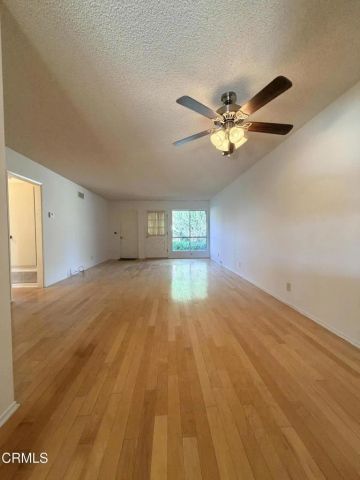 8672 Henderson Road, Ventura, CA 93004