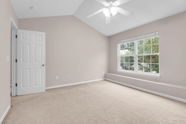 8712 Grassy Oak Trail, North Charleston, SC 29420