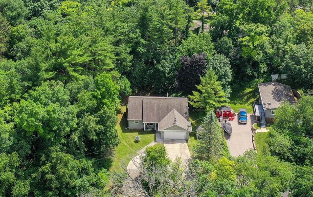 W8131 Bay View DRIVE, Whitewater, WI 53190