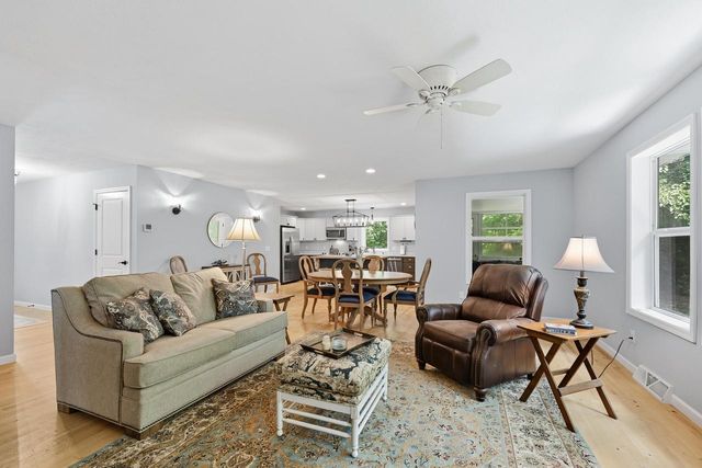 W8131 Bay View DRIVE, Whitewater, WI 53190