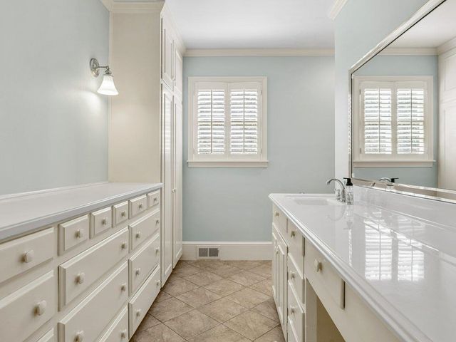 2600 Club Drive, Spartanburg, SC 29302