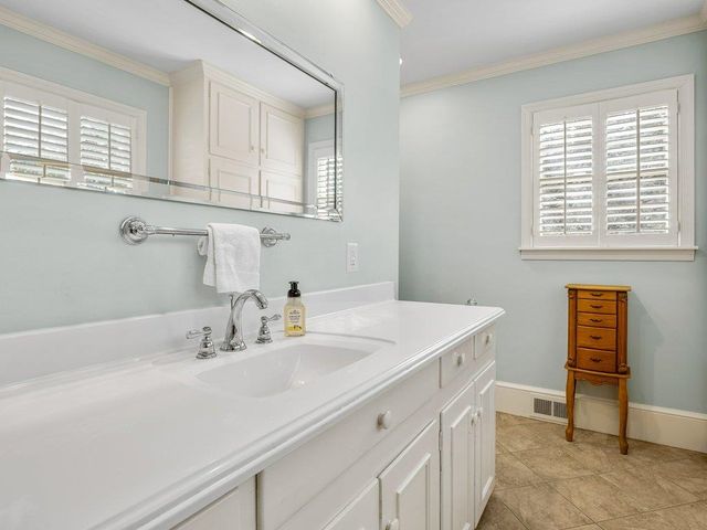 2600 Club Drive, Spartanburg, SC 29302