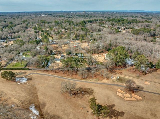 2600 Club Drive, Spartanburg, SC 29302