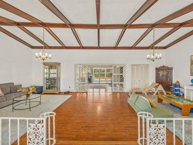 2600 Club Drive, Spartanburg, SC 29302