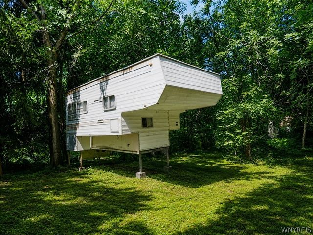 2963 Cloverbank Rd Road, Hamburg, NY 14075