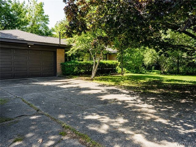 2963 Cloverbank Rd Road, Hamburg, NY 14075