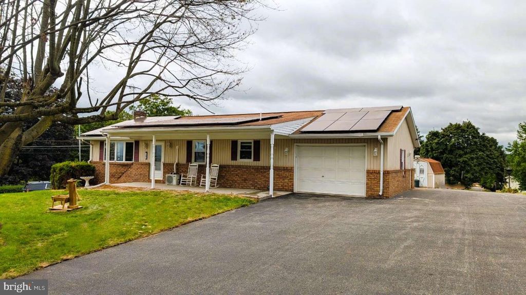 1081 BEAVER CREEK RD, Hanover, PA 17331