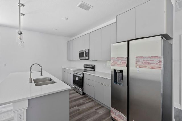 16921 SW 25TH COURT, Ocala, FL 34473