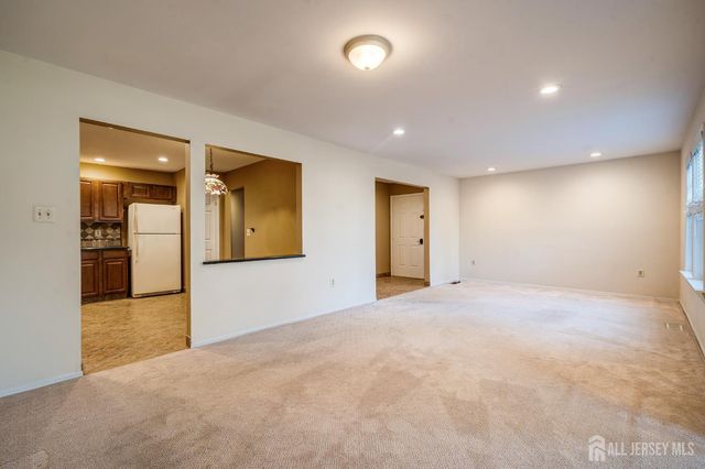 14-B John Paul Jones Drive B, Monroe, NJ 08831