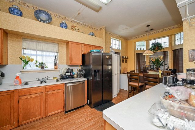 13739 Sablebend Lane, Houston, TX 77014