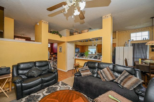 13739 Sablebend Lane, Houston, TX 77014