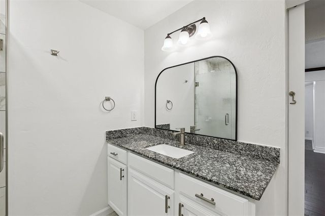 3228 Cashion Place, Oklahoma City, OK 73112