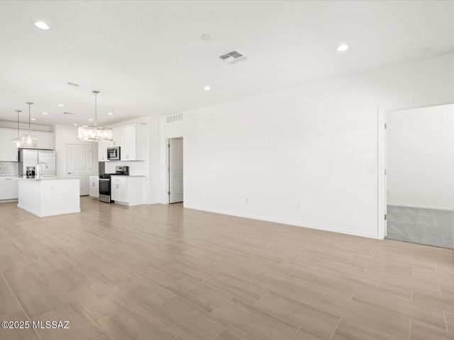 12688 E Caden Drive, Vail, AZ 85641