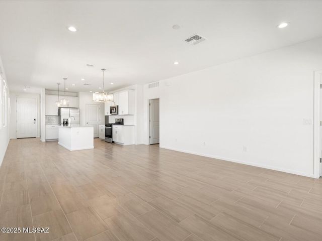 12688 E Caden Drive, Vail, AZ 85641