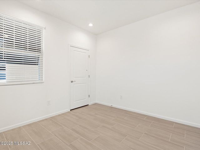 12688 E Caden Drive, Vail, AZ 85641